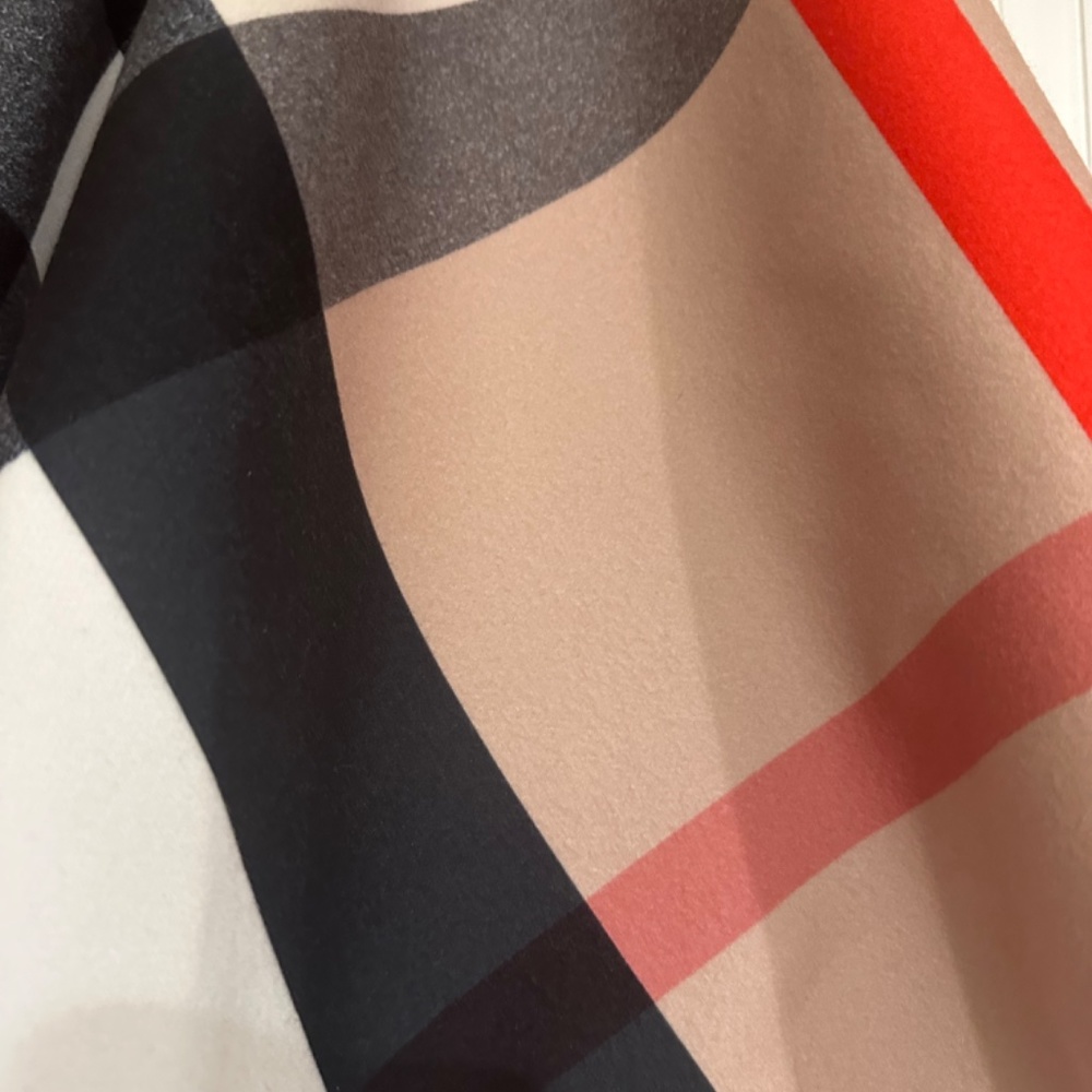 Shaw - Picture 2 of 4